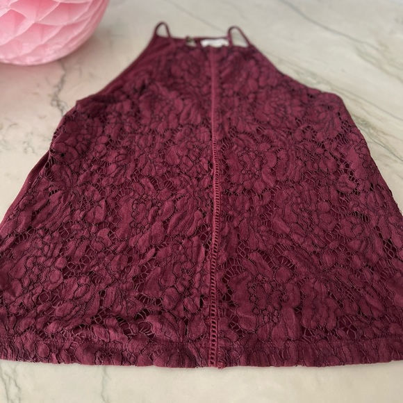 Taylor & Sage Lace halter top maroon sz S - Picture 5 of 6